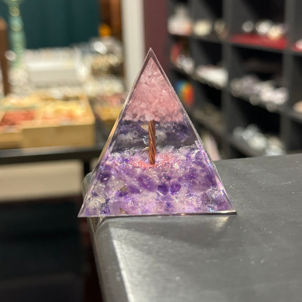 Orgonite - Pyramid T002