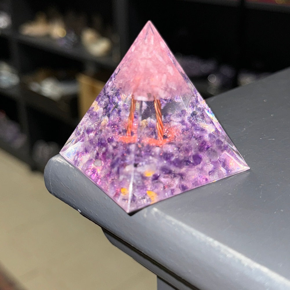 Orgonite - Pyramid T002