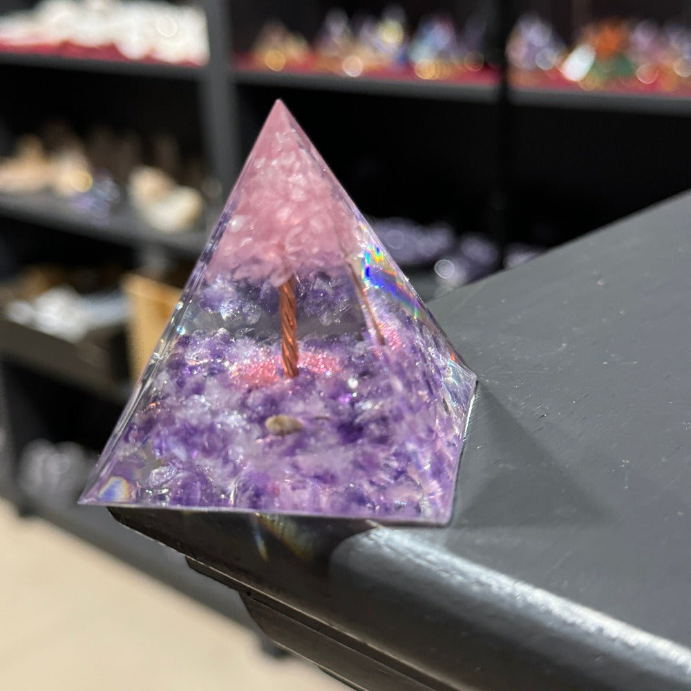 Orgonite - Pyramid T002