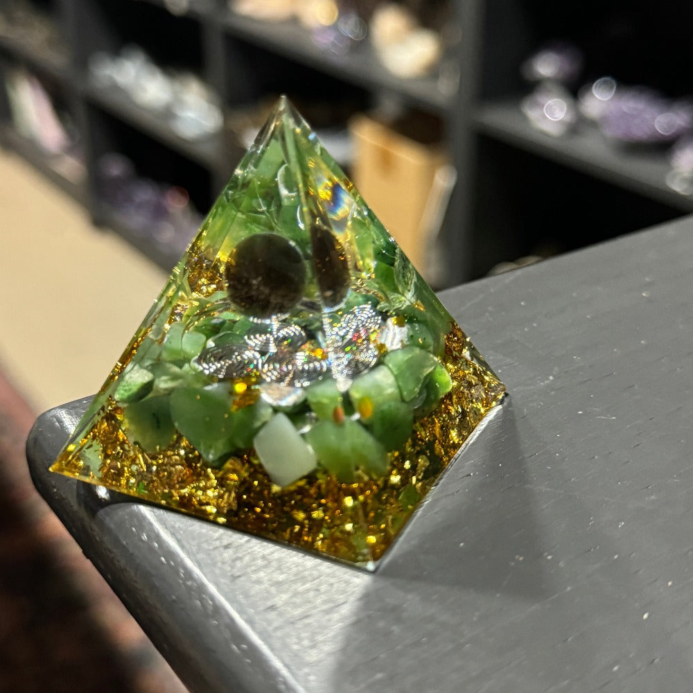 Orgonite - Pyramid B018